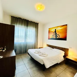 hotel-bed-bike.emilia-romagnahotels.net/