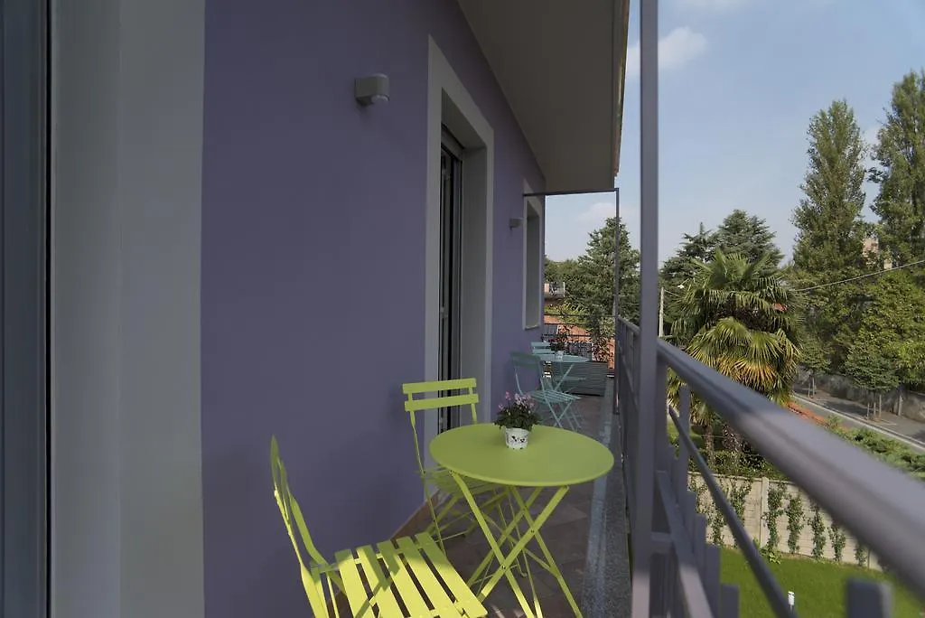La Maison Extravagante Saronno Guest house