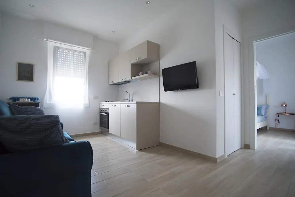 La Maison Extravagante Saronno Guest house