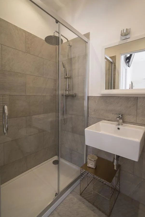Guest house La Maison Extravagante Saronno